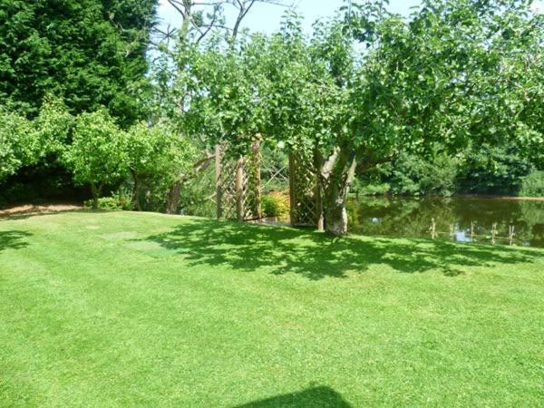 Shrawley Severn Bank Lodge מראה חיצוני תמונה